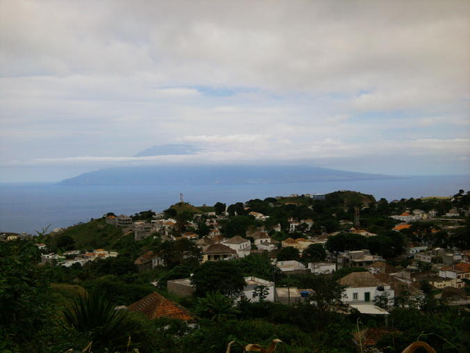 la isla de Fogo vista desde Nova Sintra