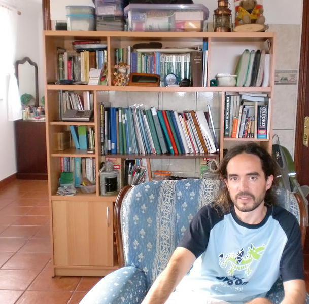 Nacho Vidal en su sillón de Lajes das Flores