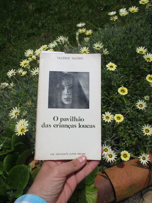 Edición portuguesa de 1979 del Pabellón de los Niños Locos
