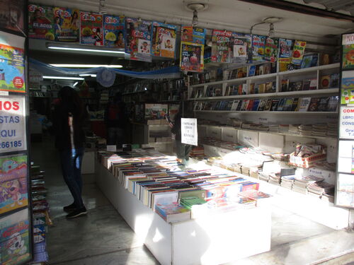 Librería de nuevo y usado en el centro de Córdoba Argentina