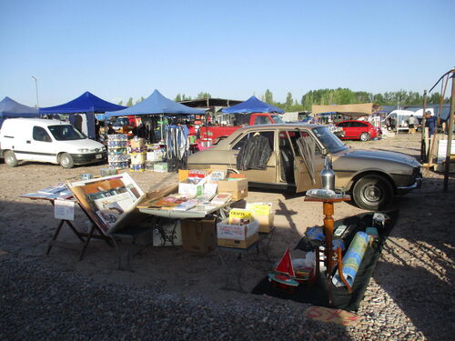 La IA hará crecer los mercados de calle con masas de gente sin trabajo y sin futuro,<br>intentando vender unos a otros lo que no necesitan y tampoco podrían pagar
